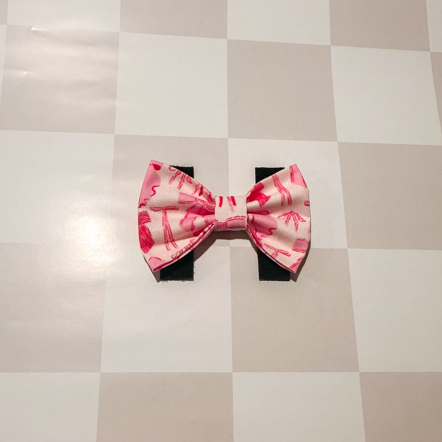 Pink Bows Valentines Day Bow Tie