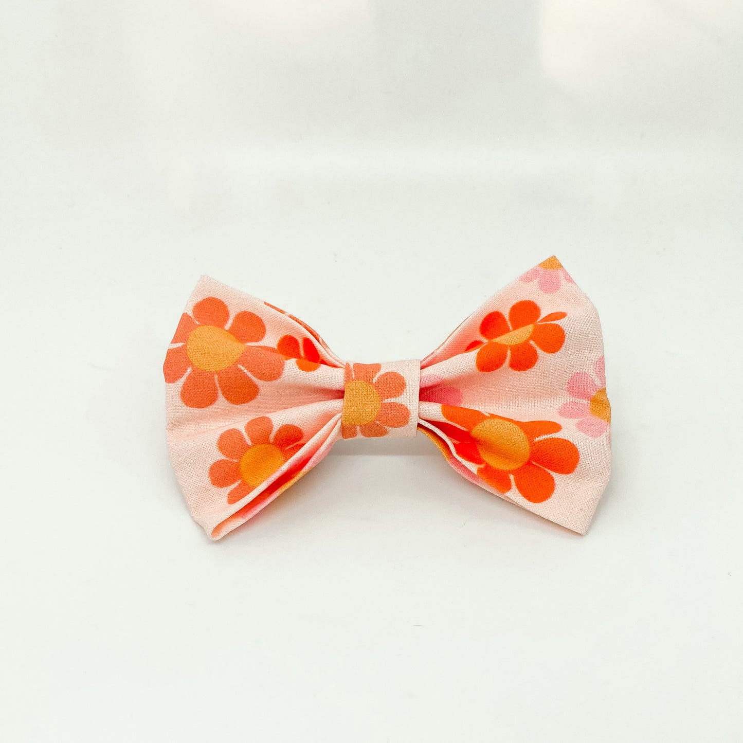 Flower Power Daisy Bow Tie