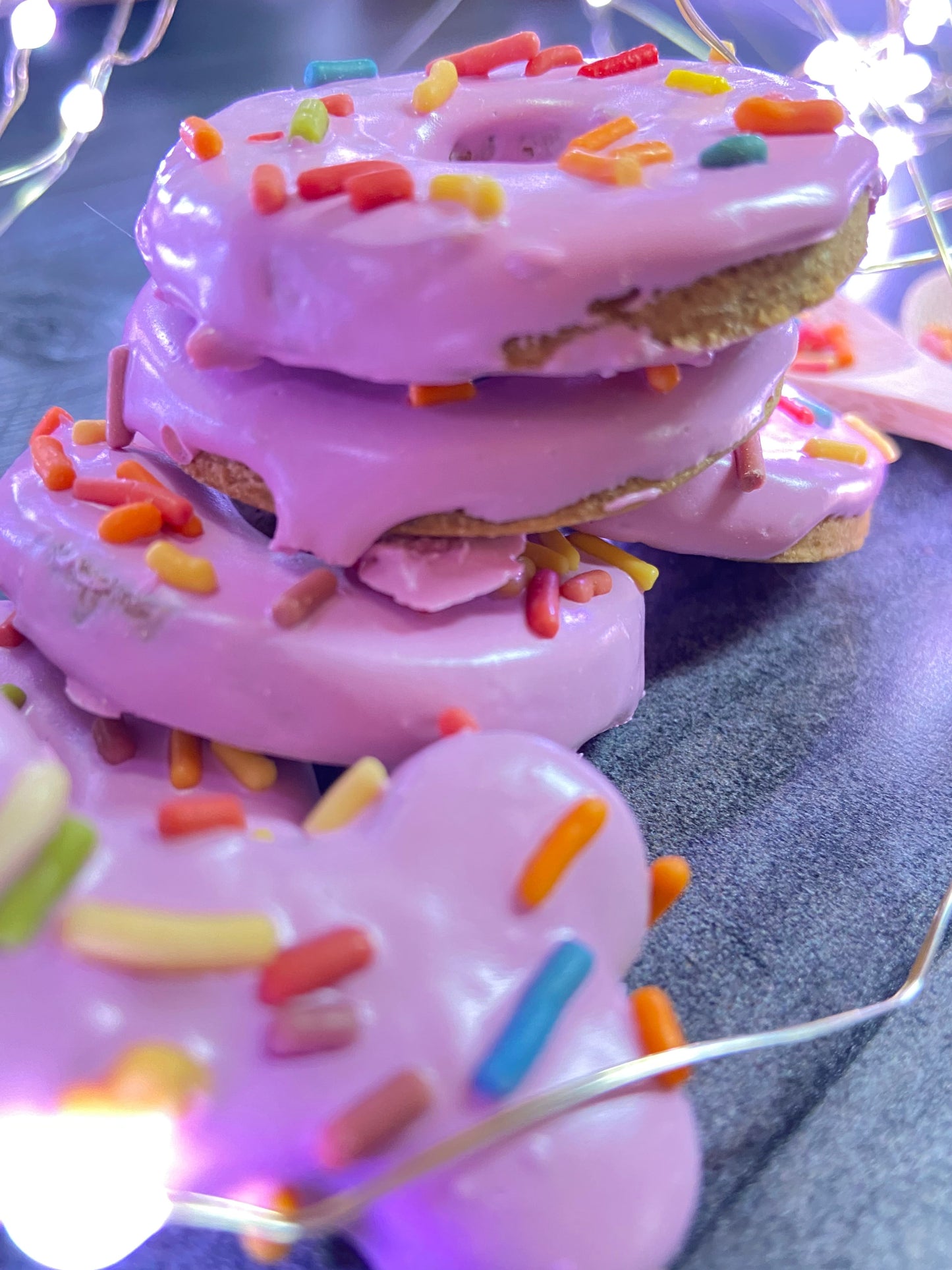 SWEET DONUT DAY™ Gift Box Set — Lookie-a-Tookie™ Canine Cookies, Donut Dog Treat Gift w/ Tag
