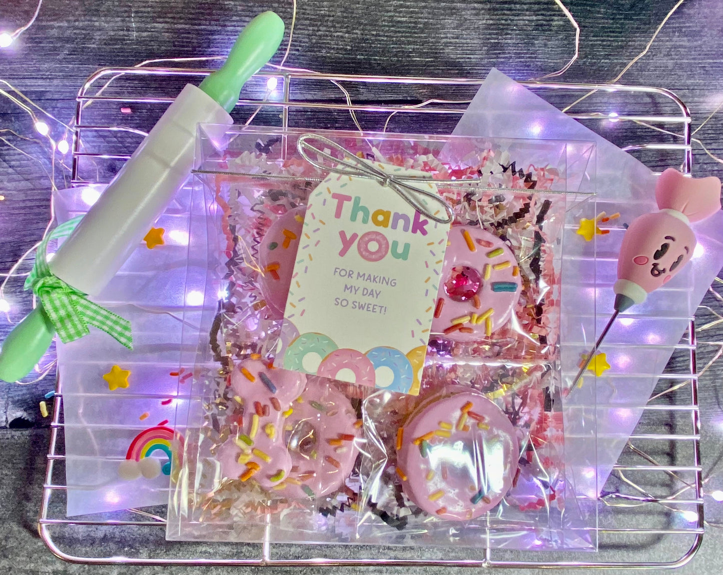 SWEET DONUT DAY™ Gift Box Set — Lookie-a-Tookie™ Canine Cookies, Donut Dog Treat Gift w/ Tag