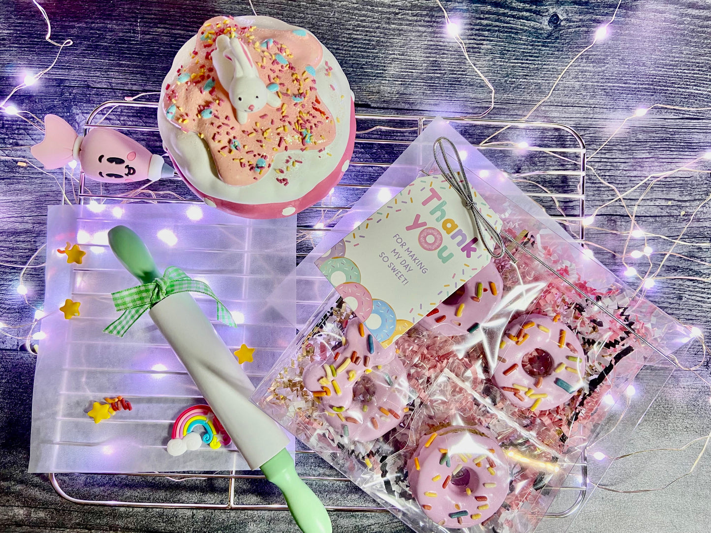 SWEET DONUT DAY™ Gift Box Set — Lookie-a-Tookie™ Canine Cookies, Donut Dog Treat Gift w/ Tag