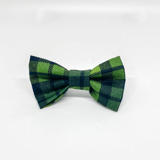 Christmas Green Plaid Bow Tie